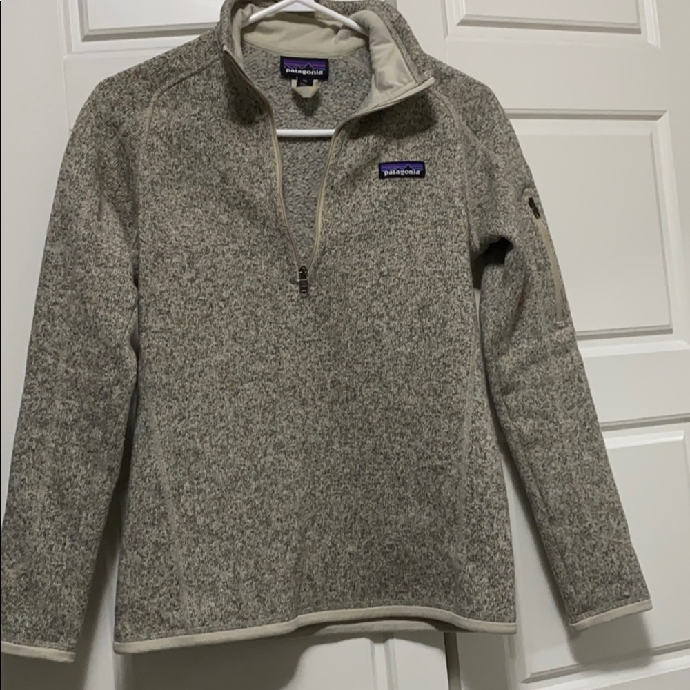 Patagonia Better Sweater in Pelican colour